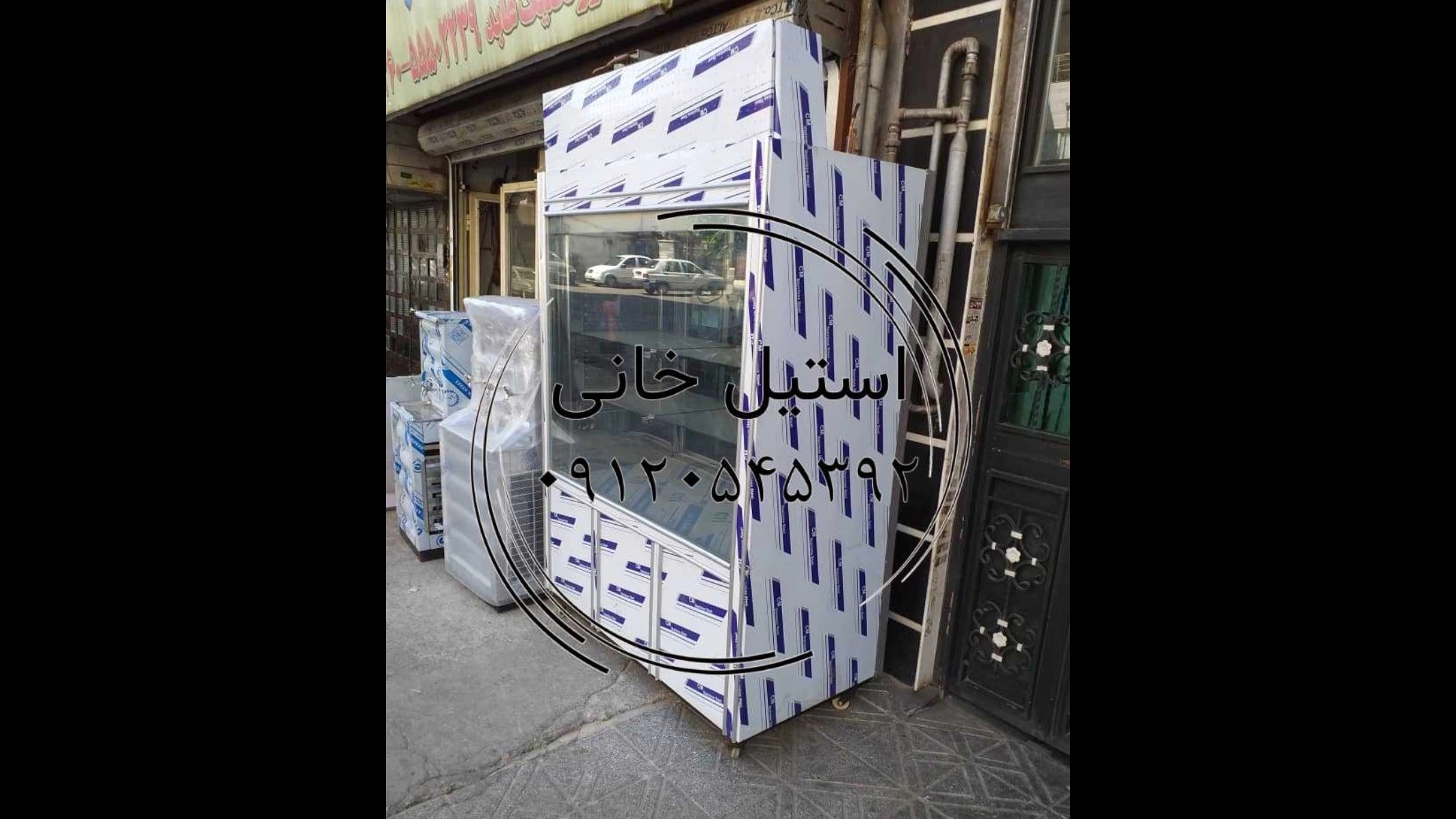Van Industrial Refrigerator Beauty and Performance together to better display your products